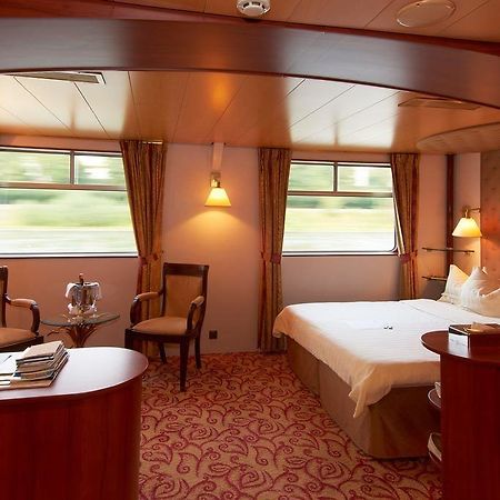 Knm Ms Switzerland I - Dusseldorf Hotel Eksteriør billede