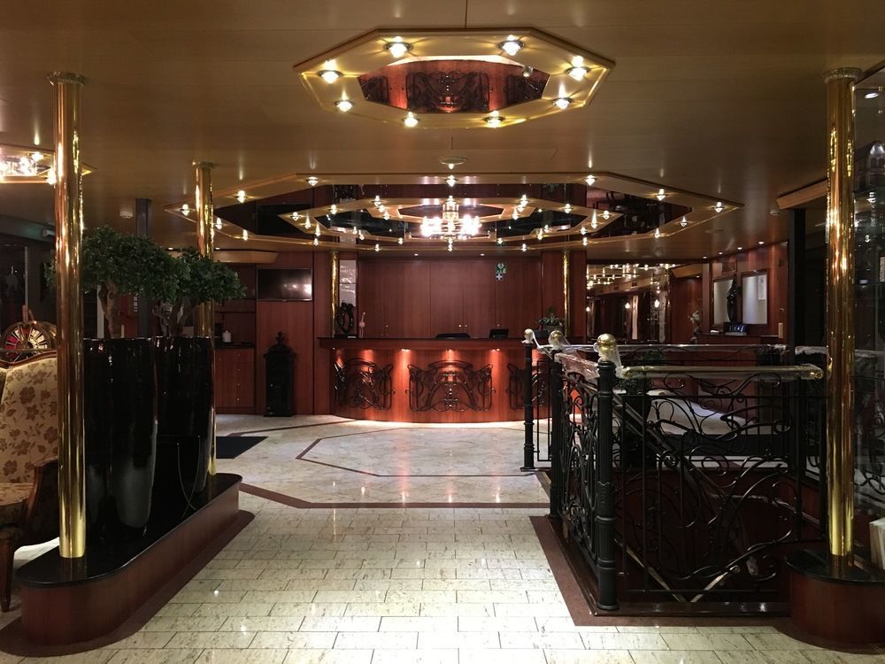 Knm Ms Switzerland I - Dusseldorf Hotel Eksteriør billede