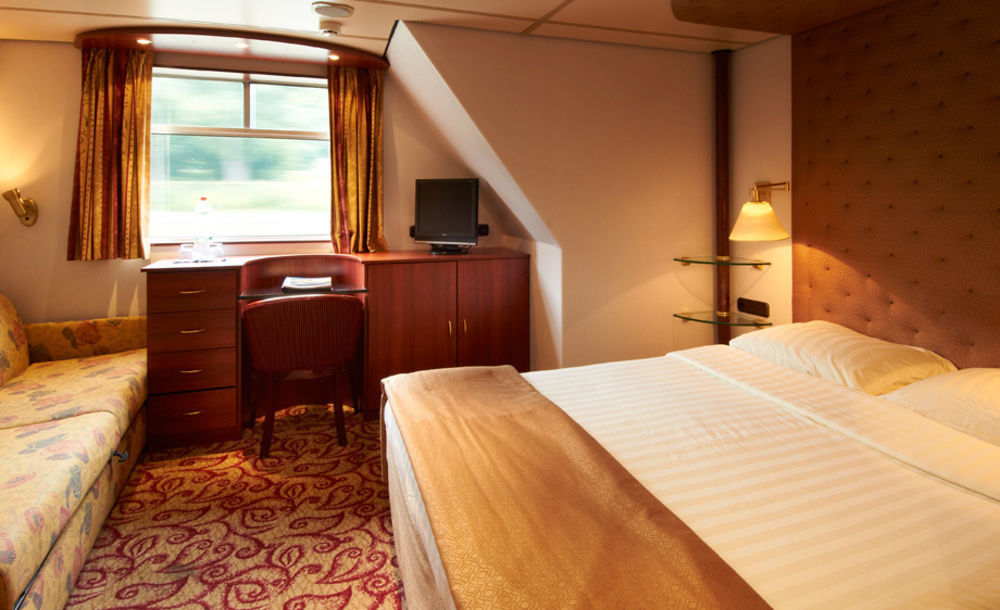 Knm Ms Switzerland I - Dusseldorf Hotel Eksteriør billede