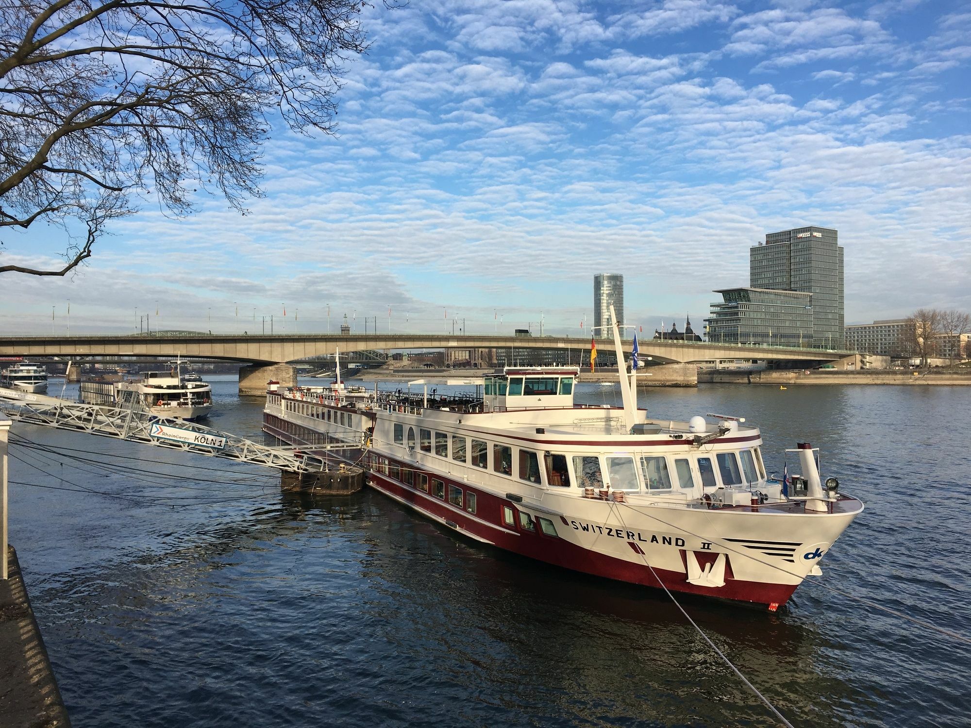 Knm Ms Switzerland I - Dusseldorf Hotel Eksteriør billede